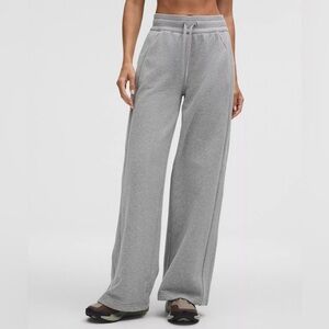 Lululemon Scuba Wide-Leg Pant Size S Heathered Grey Like New.